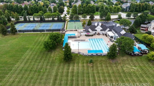 2275 Glouceston Lane, Naperville, IL 60564