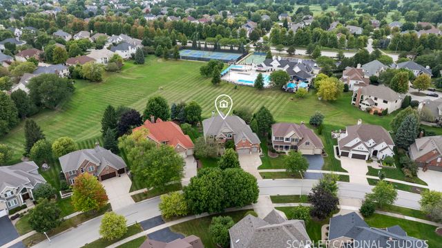 2275 Glouceston Lane, Naperville, IL 60564