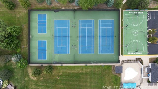 2275 Glouceston Lane, Naperville, IL 60564