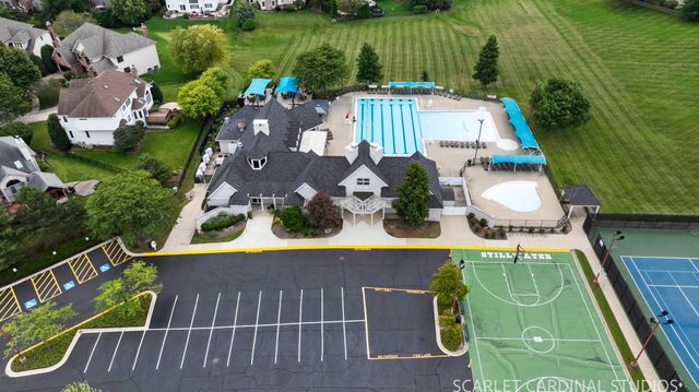 2275 Glouceston Lane, Naperville, IL 60564