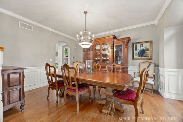 2275 Glouceston Lane, Naperville, IL 60564