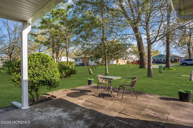 8 C Blue Jay Street, Manchester, NJ 08759
