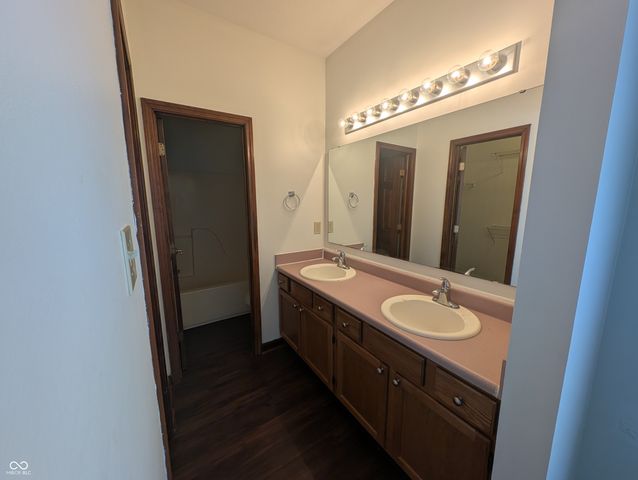 9940 Wellcroft Lane, Indianapolis, IN 46236