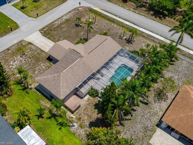 25401 Carney CIR, Bonita Springs, FL 34135