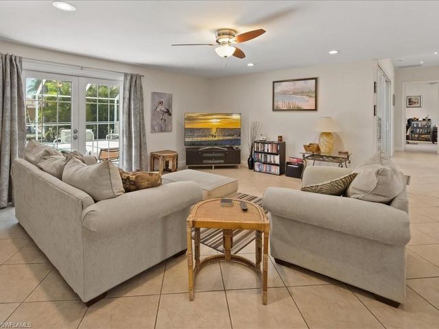 25401 Carney CIR, Bonita Springs, FL 34135