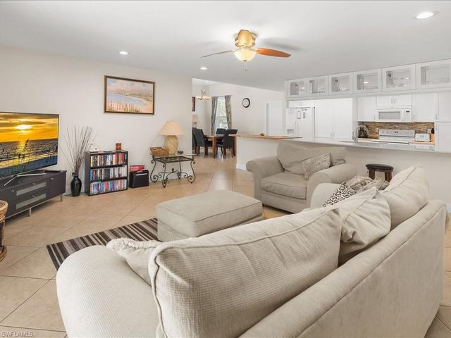 25401 Carney CIR, Bonita Springs, FL 34135