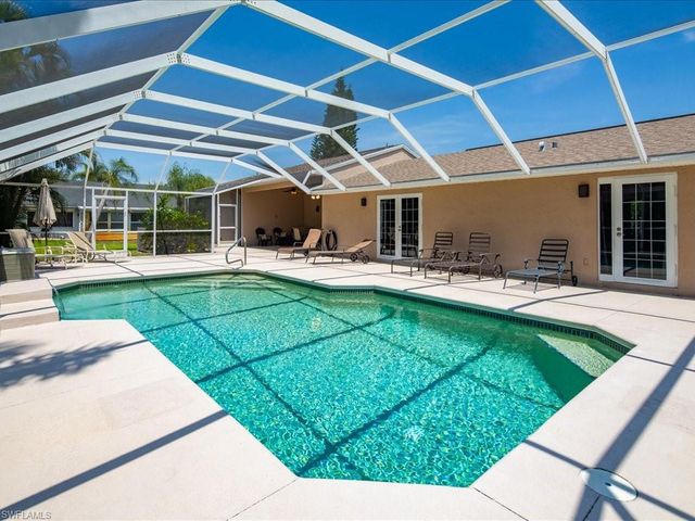 25401 Carney CIR, Bonita Springs, FL 34135