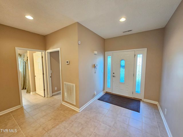 22 Bedding Place, Johnson City, TN 37604