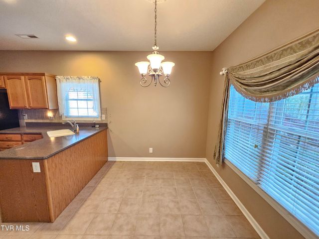 22 Bedding Place, Johnson City, TN 37604