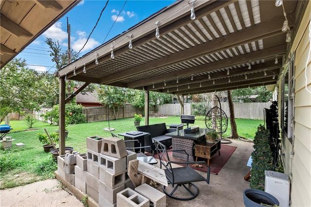 2508 Memorial Drive, Bryan, TX 77802
