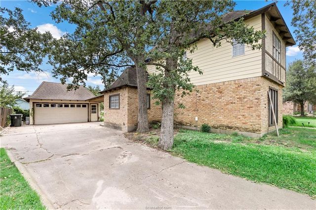 2508 Memorial Drive, Bryan, TX 77802