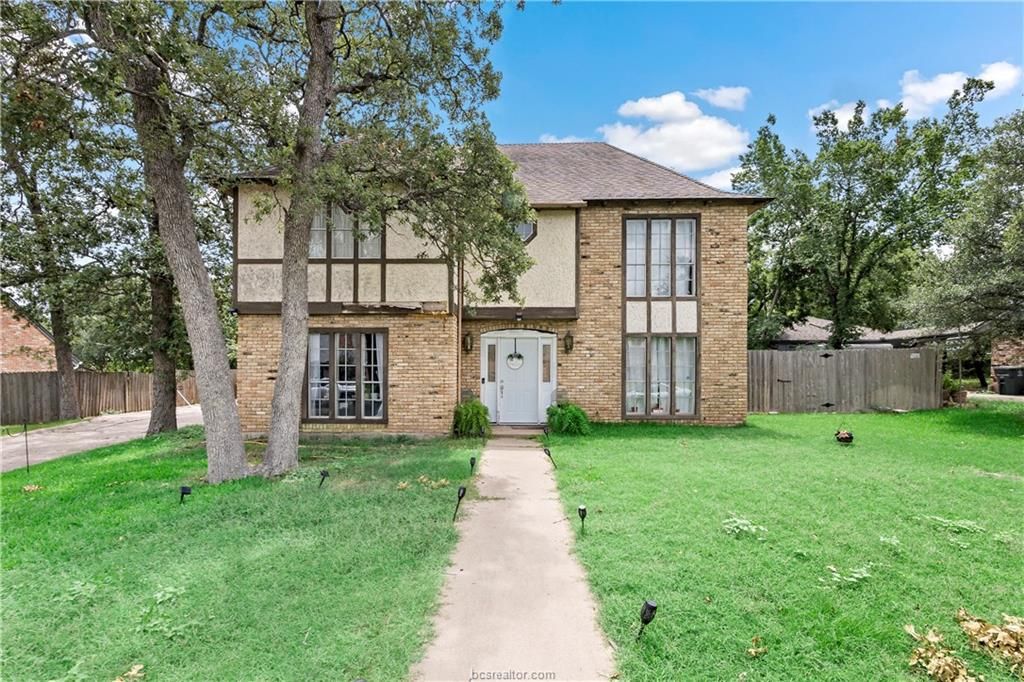 2508 Memorial Drive, Bryan, TX 77802