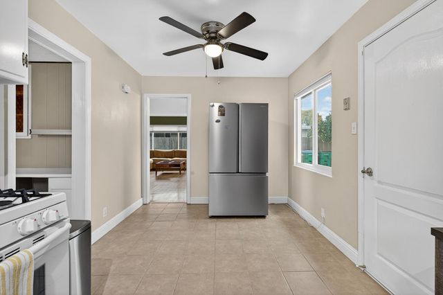 1507 W Locust St, Lodi, CA 95242