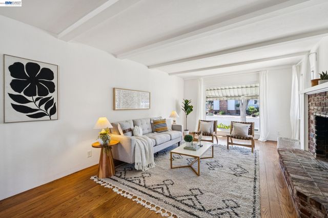 3315 Central Ave, Alameda, CA 94501