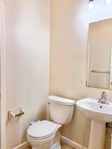 3484 Cathedral Cir, Stockton, CA 95212