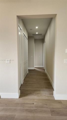 47 E Brig Cr, Port Charlotte, FL 33946