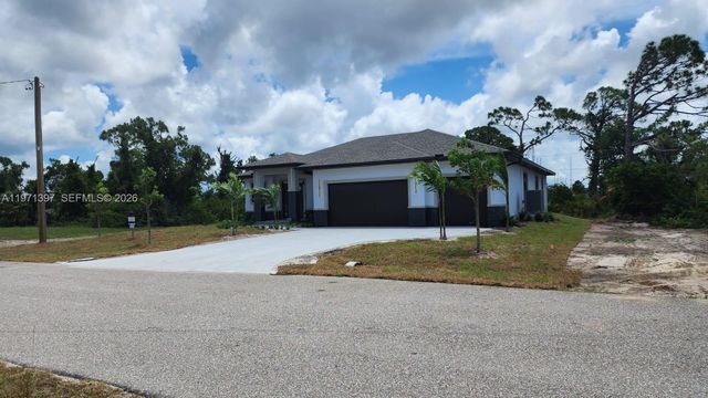 47 E Brig Cr, Port Charlotte, FL 33946