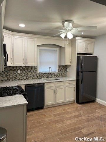 17 Myrtle Street 2nd Fl, Manhasset, NY 11030