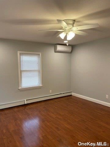 17 Myrtle Street 2nd Fl, Manhasset, NY 11030