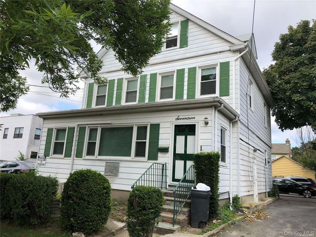 17 Myrtle Street 2nd Fl, Manhasset, NY 11030