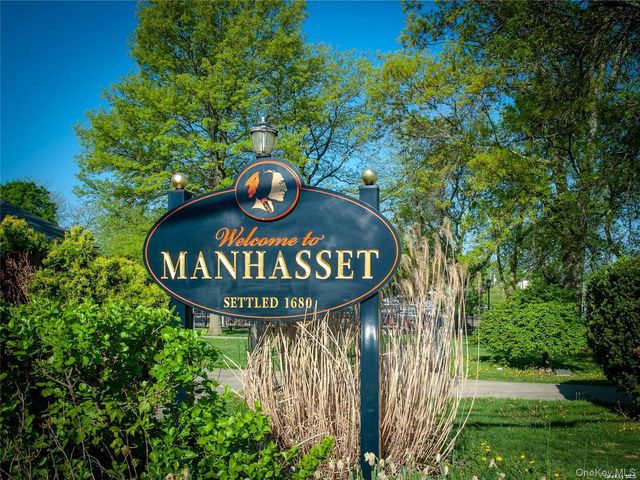 17 Myrtle Street 2nd Fl, Manhasset, NY 11030