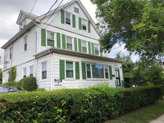 17 Myrtle Street 2nd Fl, Manhasset, NY 11030