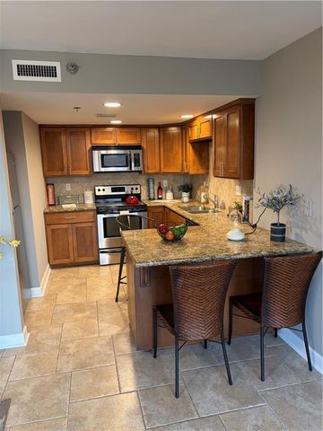 600 E Admiral Boulevard 207, Kansas City, MO 64106