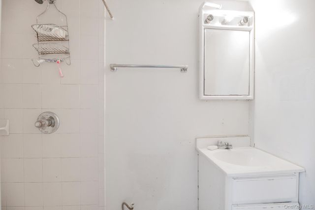 13 Beach Street, Mount Vernon, NY 10550