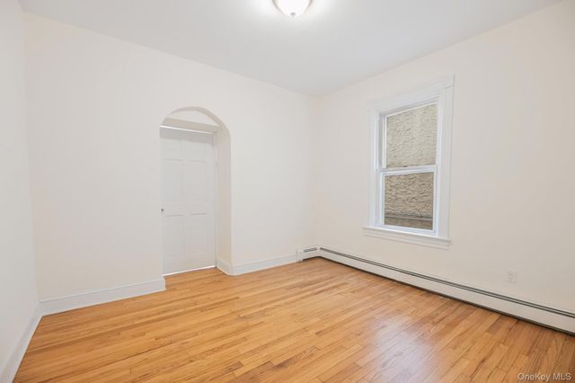 13 Beach Street, Mount Vernon, NY 10550