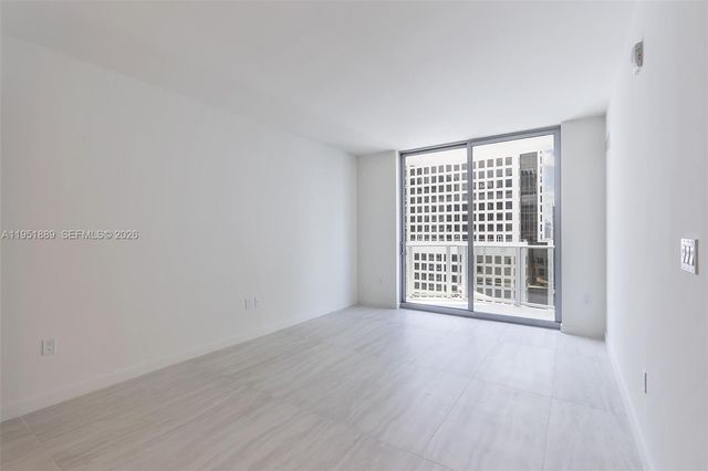 77 SE 5th ST 3013, Miami, FL 33131