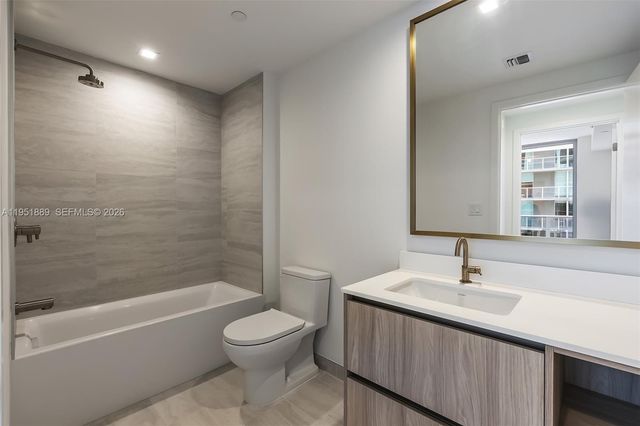 77 SE 5th ST 3013, Miami, FL 33131