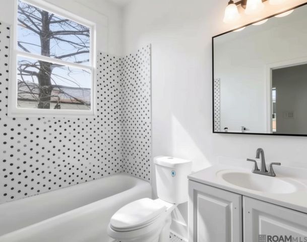 521 Camelia Ave, Baton Rouge, LA 70806