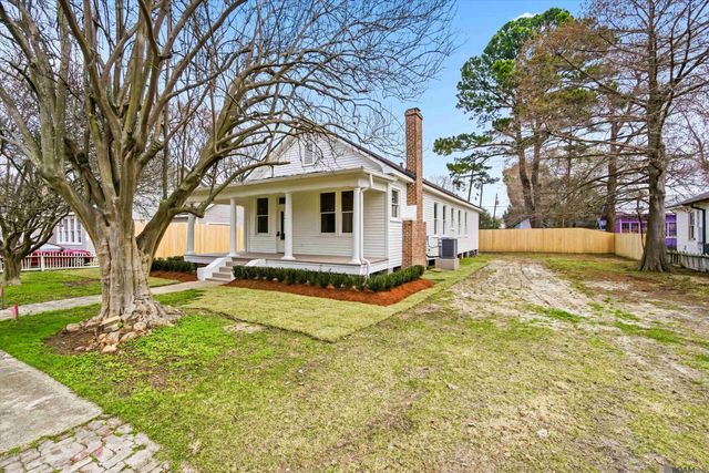 521 Camelia Ave, Baton Rouge, LA 70806