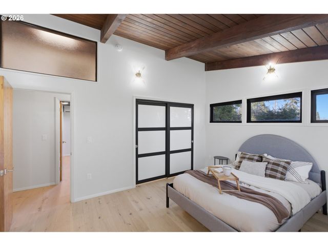 927 KINGWOOD Dr Nw, Salem, OR 97304