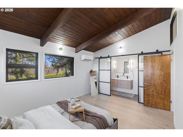 927 KINGWOOD Dr Nw, Salem, OR 97304