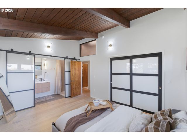 927 KINGWOOD Dr Nw, Salem, OR 97304