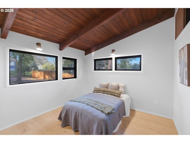 927 KINGWOOD Dr Nw, Salem, OR 97304