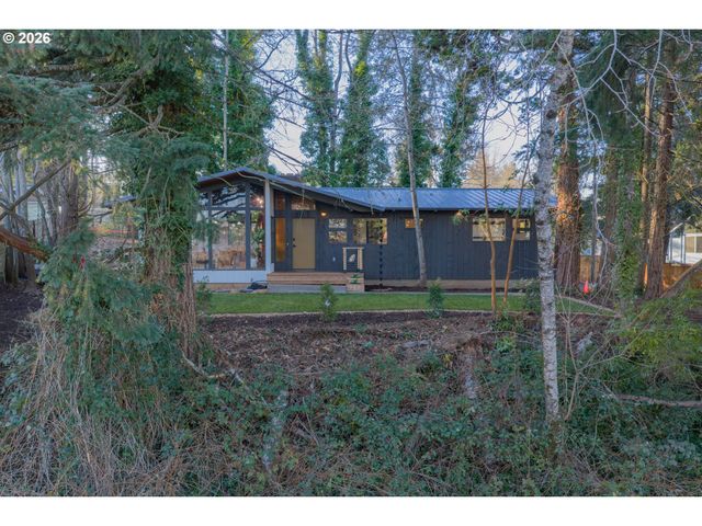 927 KINGWOOD Dr Nw, Salem, OR 97304