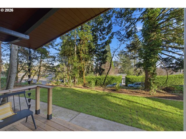 927 KINGWOOD Dr Nw, Salem, OR 97304