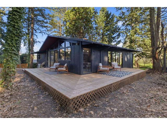 927 KINGWOOD Dr Nw, Salem, OR 97304