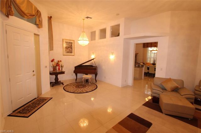 8526 Pepper Tree WAY, Naples, FL 34114