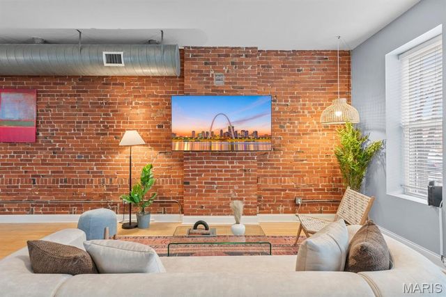 3414 Cherokee Street, St Louis, MO 63118