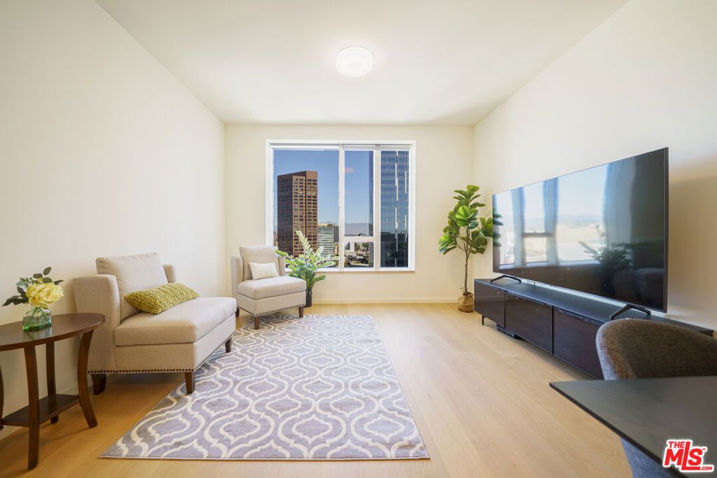 Image 22 of property listing at 889 Francisco Street 2610, Los Angeles, CA 90017