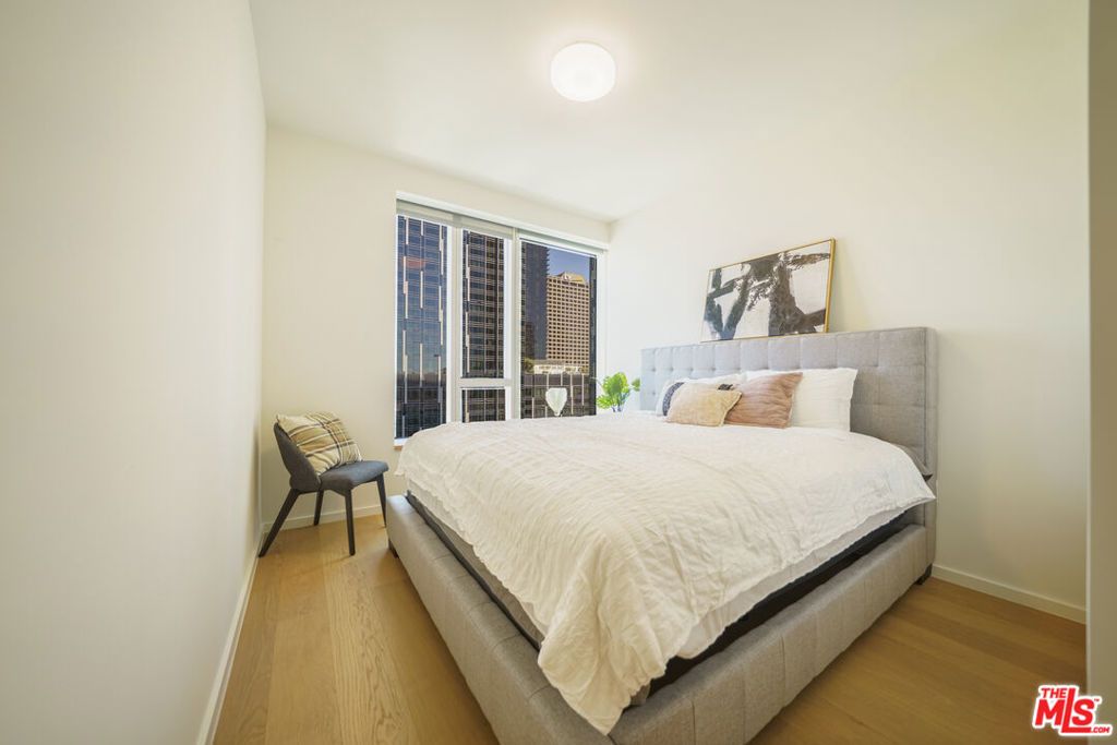 Image 23 of property listing at 889 Francisco Street 2610, Los Angeles, CA 90017