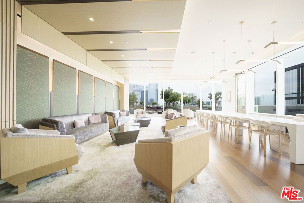 Image 33 of property listing at 889 Francisco Street 2610, Los Angeles, CA 90017