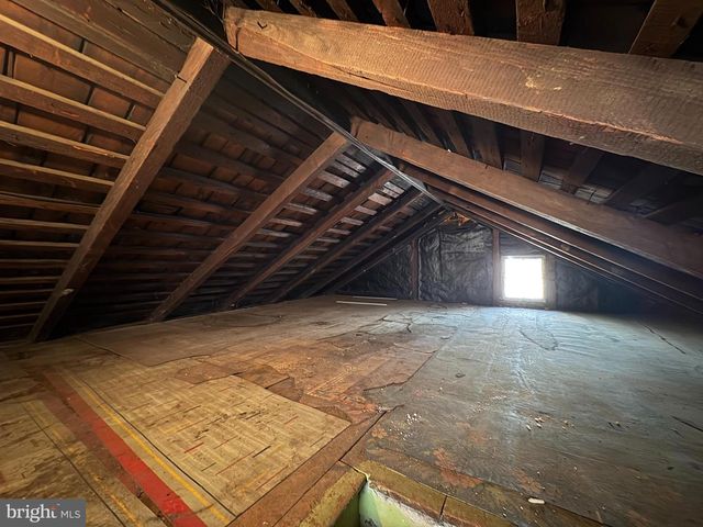 225 W LOCUST ST, Mechanicsburg, PA 17055