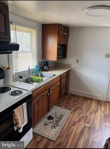 225 W LOCUST ST, Mechanicsburg, PA 17055