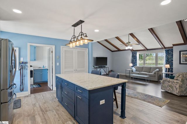 16 Herman Road, Laurens, SC 29360