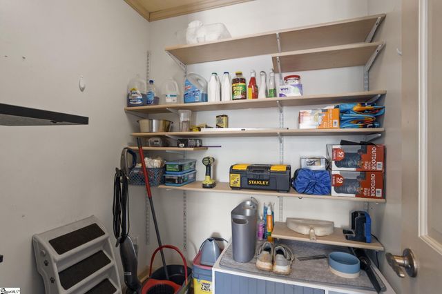 16 Herman Road, Laurens, SC 29360