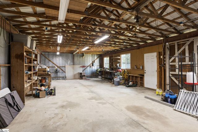 16 Herman Road, Laurens, SC 29360